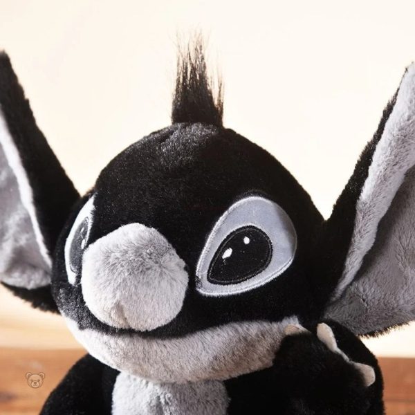 Figurine en peluche Stitch, incontournable chez Disney