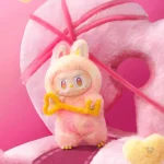 Mini peluche Labubu, parfait pour accrocher