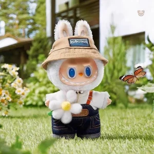 Peluche jardinier Labubu blanche en tissu doux