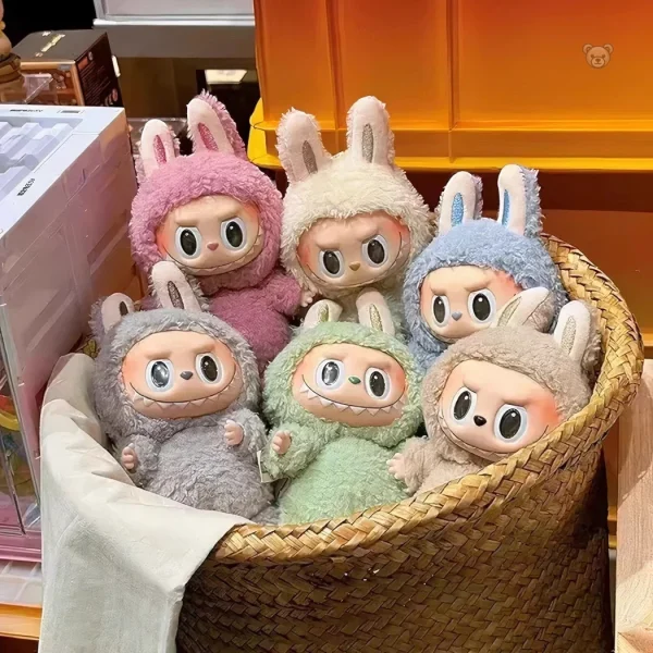 Labubu surprise en peluche