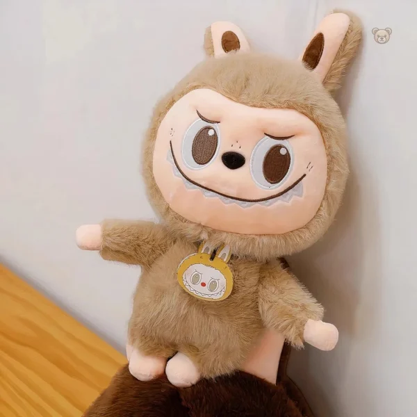 Peluche Labubu en taille géante pour un meilleur confort