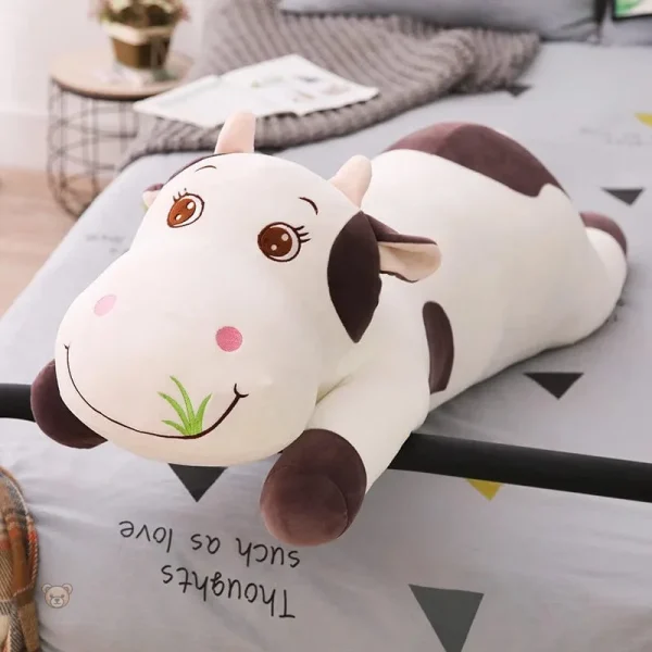 Peluche vache colorée, douce et adorably mignonne