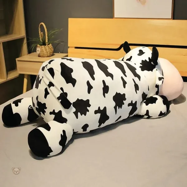 Vache en peluche très grande et moelleuse