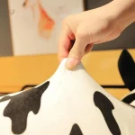Peluche vache pour câlins et décoration