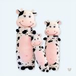 Peluche vache géante tachetée douce pour câlins d'enfants