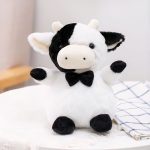 Doudou vache gentleman, compagnon doux et réconfortant pour les petits