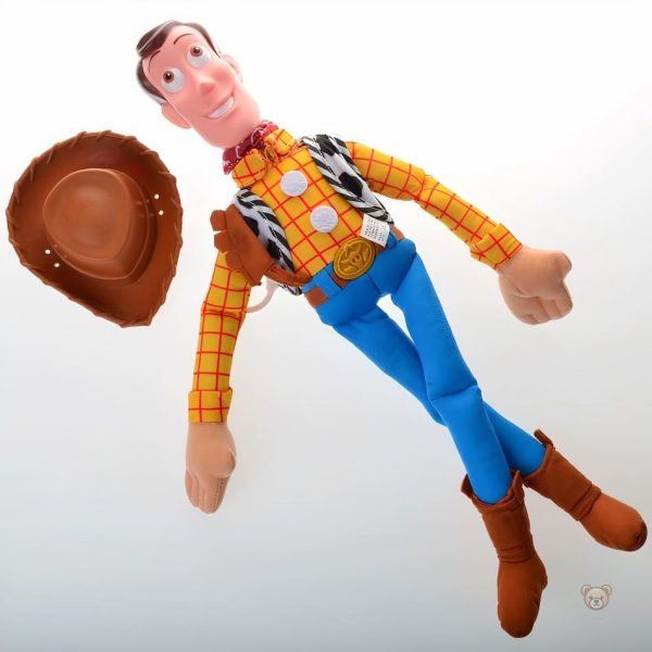 Figurine en peluche Woody, idéal pour les câlins