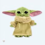Peluche Yoda vert galactique douce et câline 20 cm