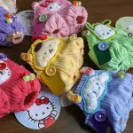 Salopette en peluche de style Labubu
